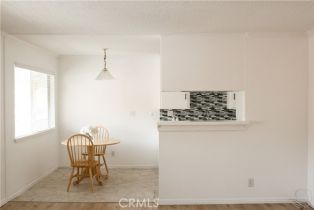 , 460 Vista ave, Pasadena, CA 91107 - 6