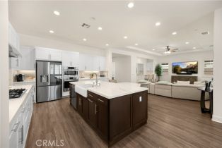 Single Family Residence, 11638 Oakton way, Corona, CA 92883 - 27