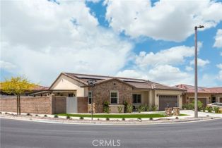 Single Family Residence, 11638 Oakton way, Corona, CA 92883 - 4