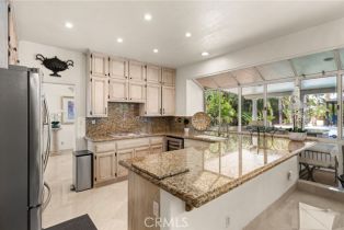 Single Family Residence, 950 Chantel dr, Corona, CA 92879 - 10