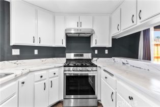 Single Family Residence, 162 Mistletoe dr, Corona, CA 92879 - 11