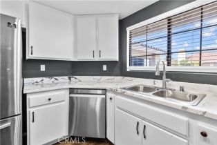 Single Family Residence, 162 Mistletoe dr, Corona, CA 92879 - 9