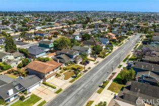 Single Family Residence, 17342 Almelo ln, Huntington Beach, CA 92649 - 44