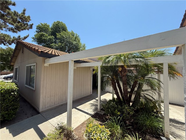 Condominium, 1053 Border ave, Corona, CA 92882 - 1