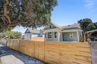 Single Family Residence, 114 Ellis st, Long Beach, CA 90805 - 4