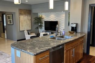 Condominium, 140 Linden ave, Long Beach, CA 90802 - 5