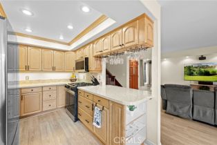 Condominium, 1330 Vista Grande, Fullerton, CA 92835 - 13