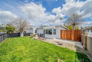Single Family Residence, 414 Iowa ave, Riverside, CA 92507 - 2