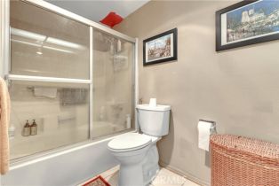 Condominium, 10511 Ashton ave, Westwood, CA 90024 - 23