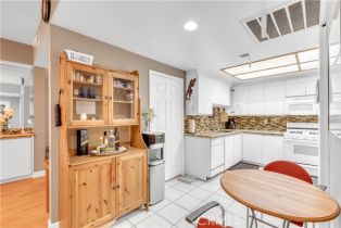 Condominium, 10511 Ashton ave, Westwood, CA 90024 - 3