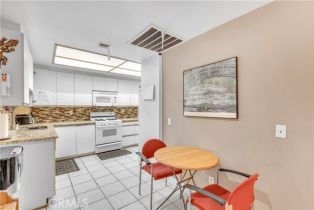 Condominium, 10511 Ashton ave, Westwood, CA 90024 - 5