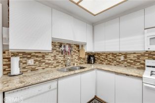 Condominium, 10511 Ashton ave, Westwood, CA 90024 - 6