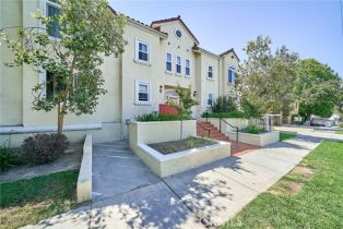 Condominium, 300 Providencia ave, Burbank, CA 91502 - 2