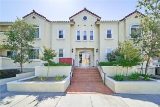 Condominium, 300  E Providencia AVE, Burbank, CA  Burbank, CA 91502