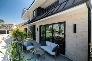 Single Family Residence, 315 Bay ave, Newport Beach, CA 92661 - 3