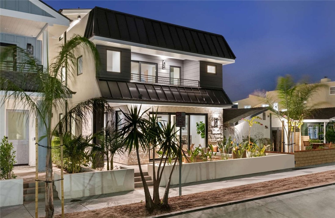 Single Family Residence, 315 Bay ave, Newport Beach, CA 92661 - 1