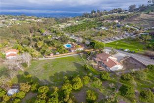 Single Family Residence, 5027 Sleeping Indian rd, Fallbrook, CA 92028 - 22