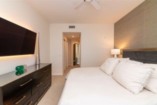 Condominium, 670 Caruso ave, Glendale, CA 91210 - 19