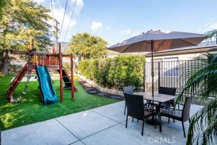 Single Family Residence, 3346 Altura ave, Glendale, CA 91214 - 24