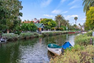 Single Family Residence, 427 Howland Canal, Venice, CA 90291 - 66