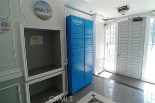 Apartment, 1730 North Gramercy Place, Hollywood , CA 90028 - 4