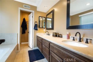 Single Family Residence, 10332 Steven pl, Chatsworth, CA 91311 - 24