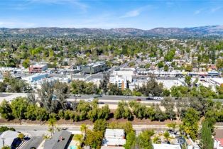 Single Family Residence, 22762 Avenue San Luis, Woodland Hills, CA 91364 - 32