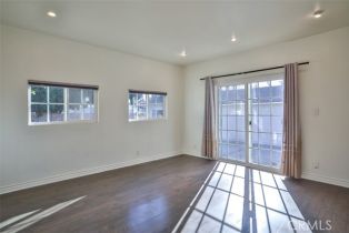 Single Family Residence, 18738 Sylvan st, Tarzana, CA 91335 - 25