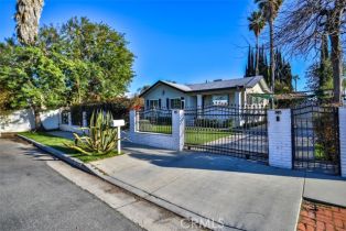 Single Family Residence, 18738 Sylvan st, Tarzana, CA 91335 - 3