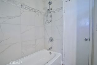 Single Family Residence, 18738 Sylvan st, Tarzana, CA 91335 - 30