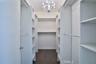 Single Family Residence, 18738 Sylvan st, Tarzana, CA 91335 - 31