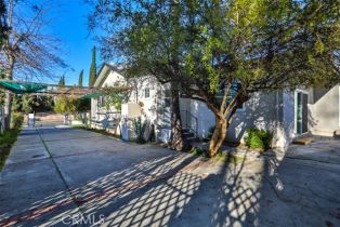Single Family Residence, 18738 Sylvan st, Tarzana, CA 91335 - 52
