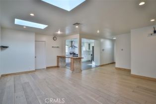 Single Family Residence, 18738 Sylvan st, Tarzana, CA 91335 - 8