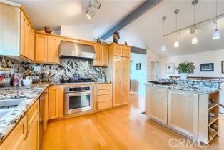 Single Family Residence, 21651 Yucatan ave, Woodland Hills, CA 91364 - 13