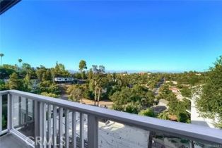 Single Family Residence, 21651 Yucatan ave, Woodland Hills, CA 91364 - 32