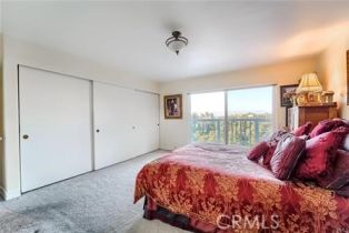 Single Family Residence, 21651 Yucatan ave, Woodland Hills, CA 91364 - 33