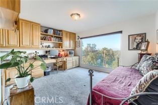 Single Family Residence, 21651 Yucatan ave, Woodland Hills, CA 91364 - 36