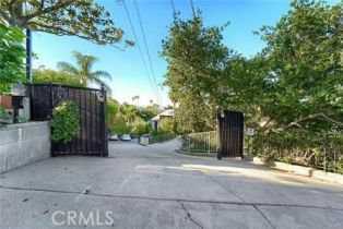 Single Family Residence, 21651 Yucatan ave, Woodland Hills, CA 91364 - 4