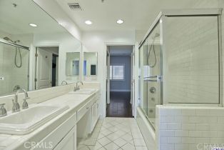 Condominium, 11504 Moorpark st, Studio City, CA 91602 - 10