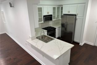 Condominium, 11504 Moorpark st, Studio City, CA 91602 - 5