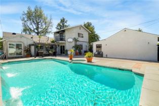 Single Family Residence, 16609 Chatsworth st, Granada Hills, CA 91344 - 2