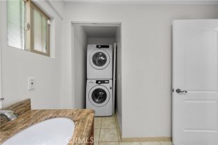 Single Family Residence, 5025 Noble ave, Sherman Oaks, CA 91403 - 19