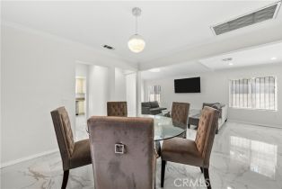 Single Family Residence, 5025 Noble ave, Sherman Oaks, CA 91403 - 6