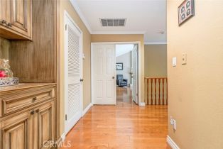 Single Family Residence, 521 Via Montana, Burbank, CA 91501 - 23