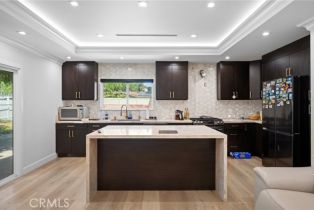 Single Family Residence, 16751 Devonshire st, Granada Hills, CA 91344 - 10