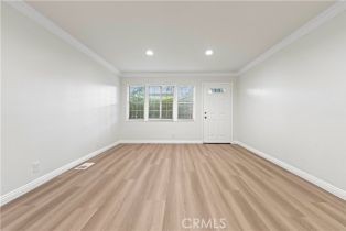 Residential Income, 13573 Moorpark st, Sherman Oaks, CA 91423 - 13
