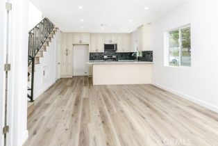 Apartment, 2779 Mansfield dr, Burbank, CA 91504 - 4