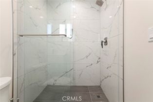 Single Family Residence, 17237 Kingsbury st, Granada Hills, CA 91344 - 15