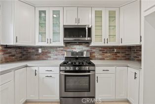 Condominium, 230 Bethany rd, Burbank, CA 91504 - 4