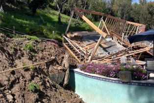 , 3811 Ventura Canyon ave, Sherman Oaks, CA 91423 - 2